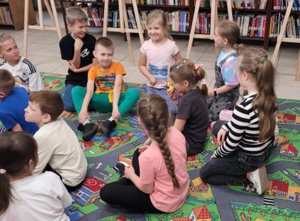 Sensoryczne zabawy w Bibliotece!