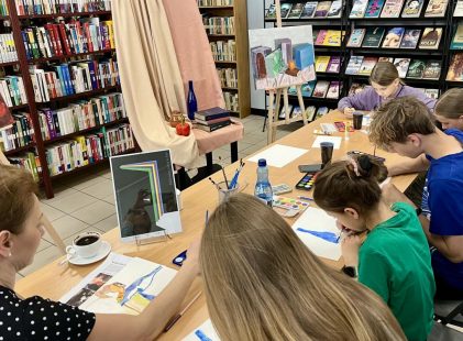 Książka jako motyw w malarstwie – warsztaty plastyczne w ramach Tygodnia Bibliotek 2025