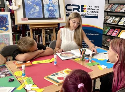 Wakacyjne spotkanie w Bibliotece Pedagogicznej – „Moc słów”