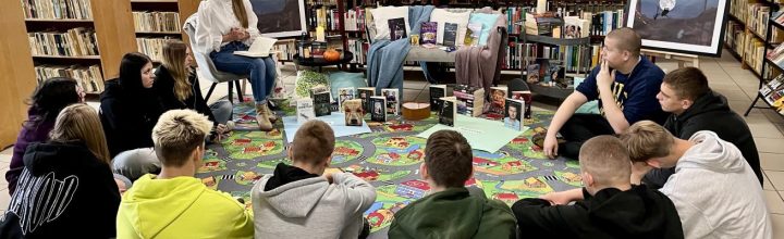 Noc Bibliotek – spotkanie z książką i magią.